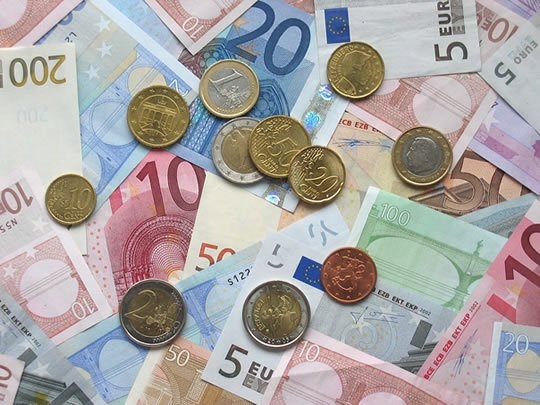 How many currencies should I enable?